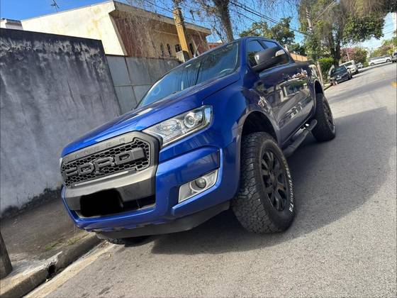 FORD RANGER 3.2 XLT 4X4 CD 20V DIESEL 4P AUTOMÁTICO FORD RANGER 3.2 XLT 4X4 CD 20V DIESEL 4P AUTOMÁTICO